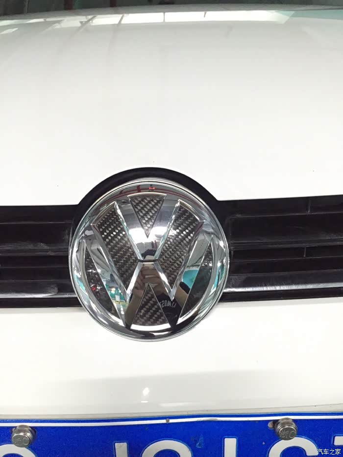 vw车标,,锃光瓦亮
