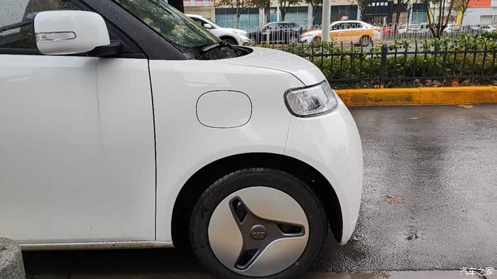 白猫改装起来应该也挺酷吧