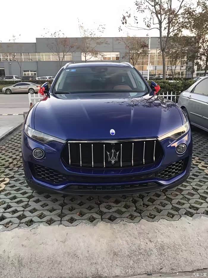 玛莎拉蒂suvlevante车身下部颜色跟车身整体颜色有没有必要一样