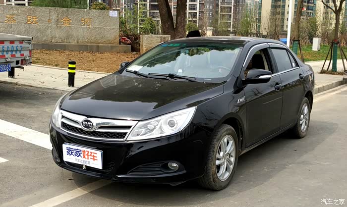 买比亚迪只能买手动挡14款tid豪华型黑色速锐提车