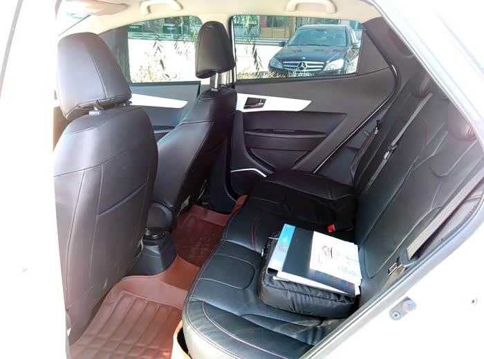 15 瑞风s2论坛 瑞风s2手动豪华版提车作业 首保分享 后排座,空间还是