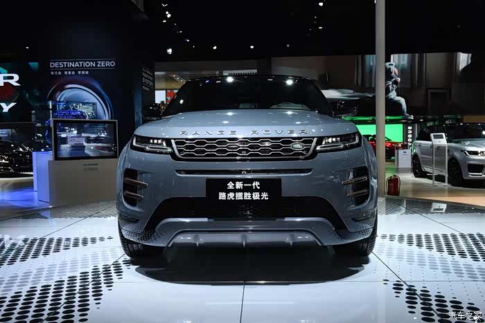 849 | 回复: 1 揽胜极光论坛 车展上的全新一代路虎极光.光鲜耀眼.
