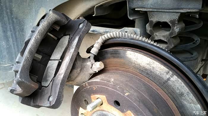 左后轮异响好久,响声越来越大——发帖提醒车友