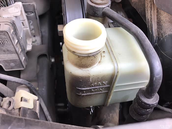 各位,我的转向助力油是不是加多了?