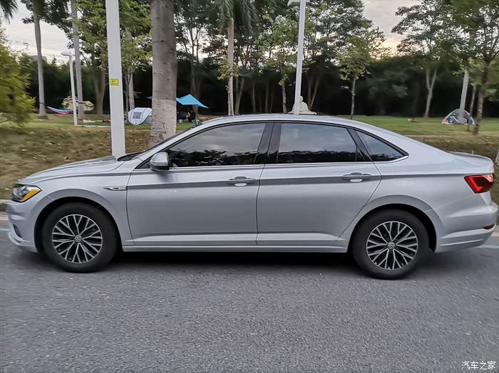 回复: 34 速腾论坛 有没有买银色速腾的前辈,贴几张图17楼发表于 2021