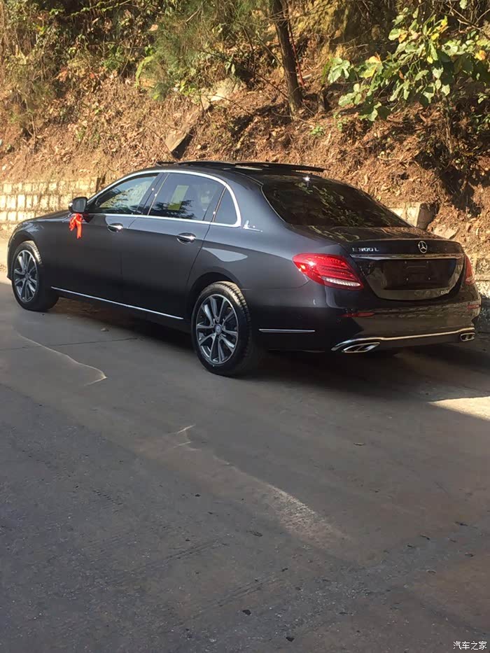 【图】求碳灰蓝e级美图_奔驰e级论坛_汽车之家论坛