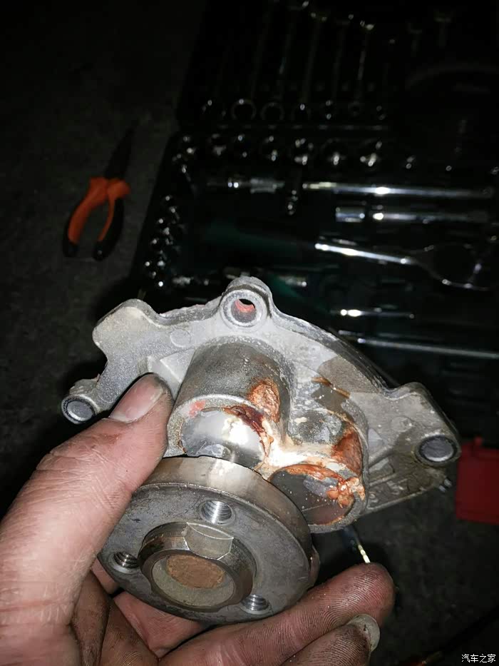 科鲁兹水泵又漏了!