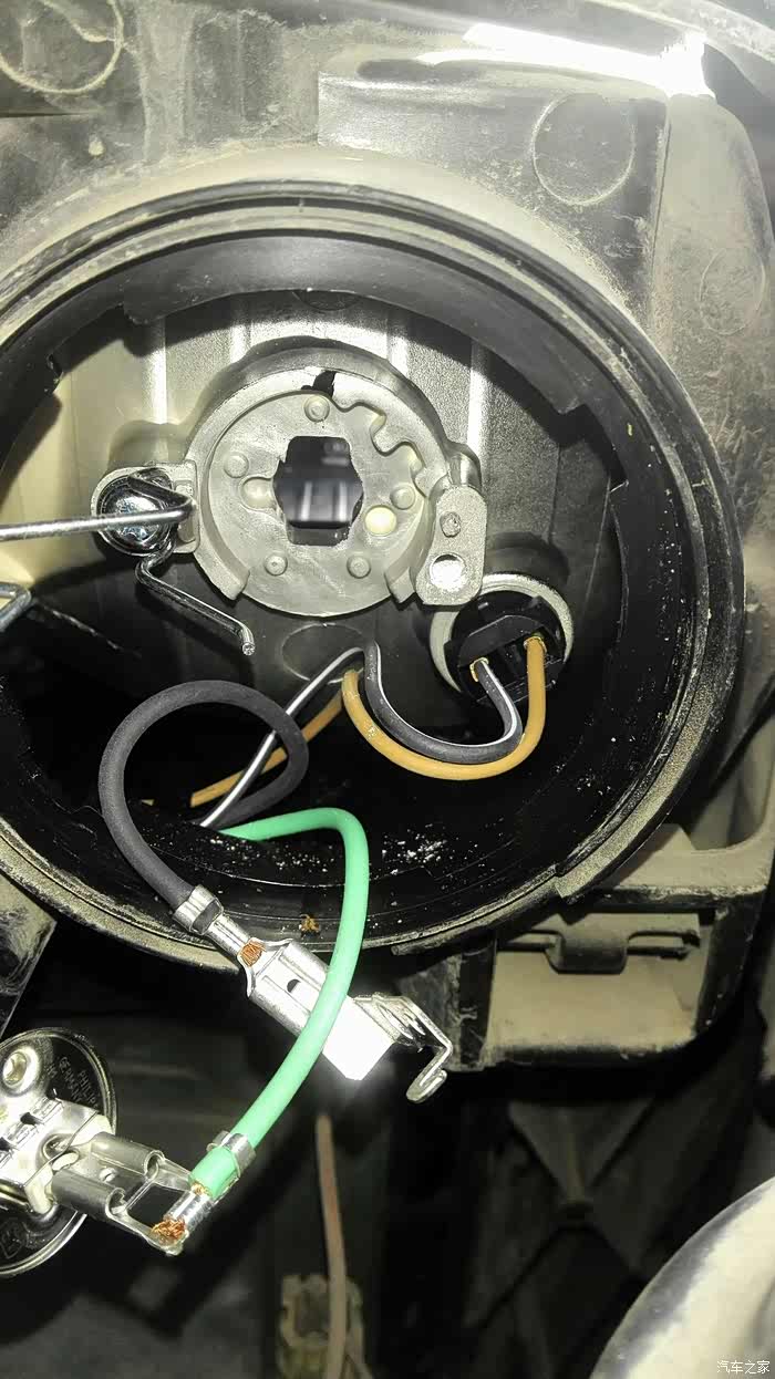 更换示宽灯作业