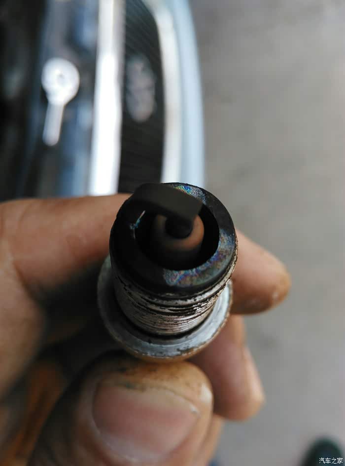 真坑人啊!今天下旗云的火花塞一看居然是k7rtc