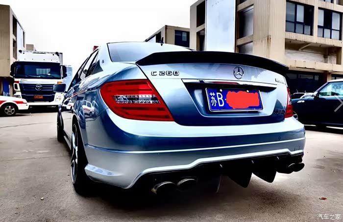 5 | 回复: 0 奔驰c级论坛 高清c260改装大片