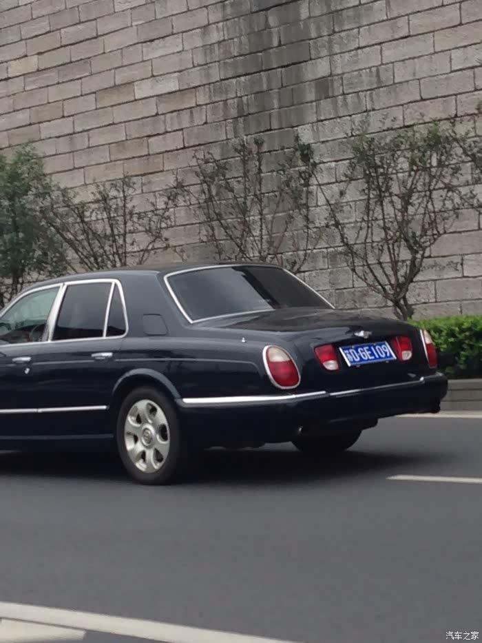 宾利的老款车型?