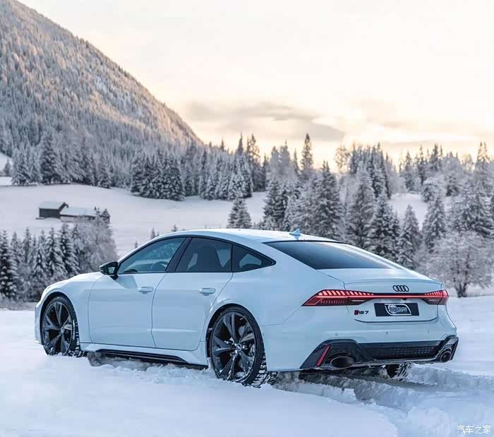 西装暴徒奥迪rs7造型优雅动力强劲