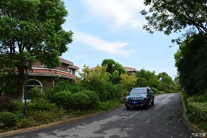 bluefilm大片十万级suv与百万级轿跑的蓝色碰撞