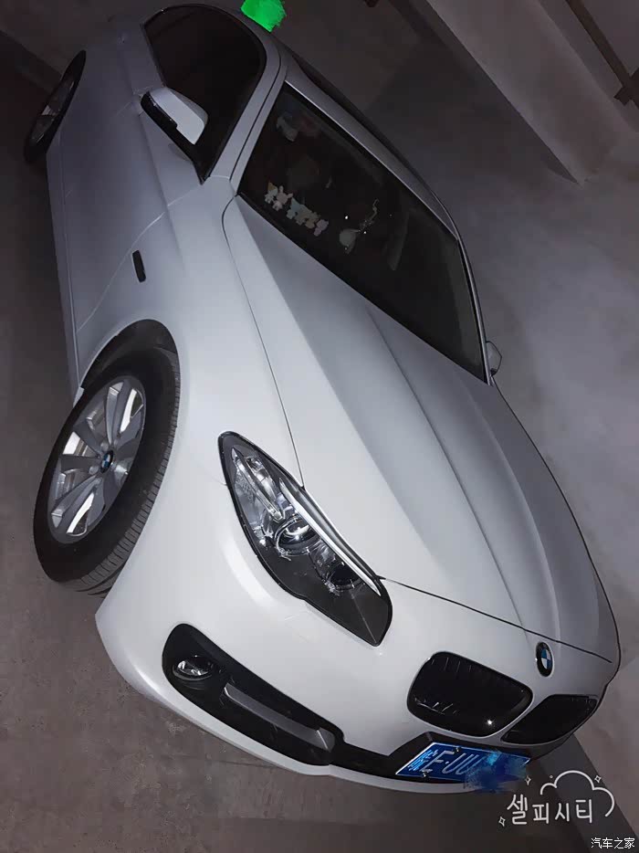 这张照片与实物最接类似磨砂质感