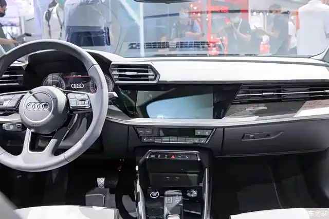 21新款奥迪a3l颜值改观不少