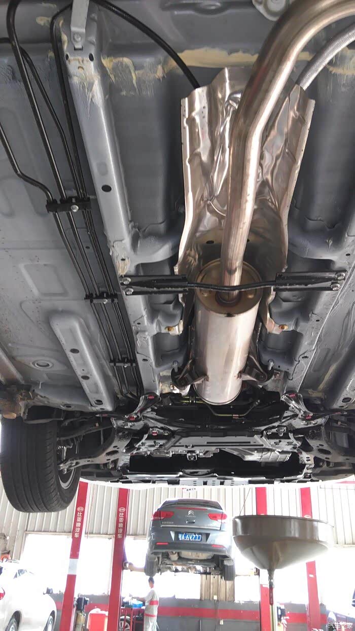【图】底盘排气管瘪了_速锐论坛_汽车之家论坛