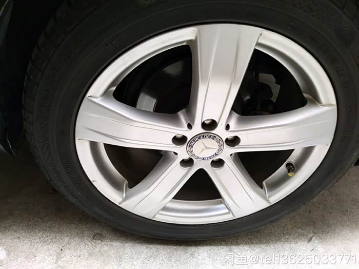 出售奔驰s350原车轮毂一套