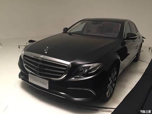 入手奔驰e300关于加价方面有哪些大神给些意见 谢谢