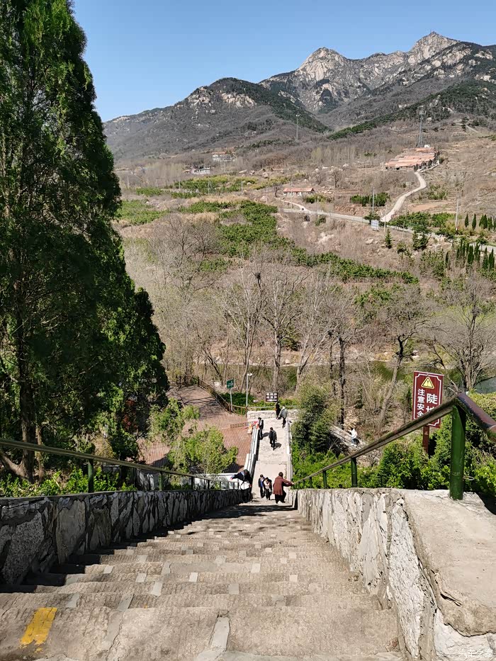 清明节小长假第二天带家人沂源鲁山溶洞群自驾游
