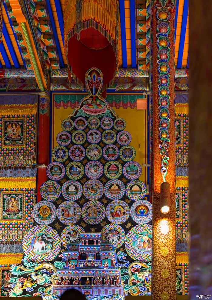 堆绣    于塔尔寺