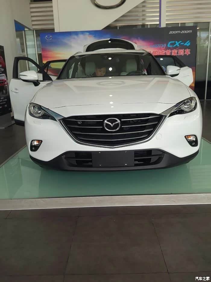 【图】白色cx4震撼来袭,4s店实拍!_马自达cx-4论坛_汽车之家论坛