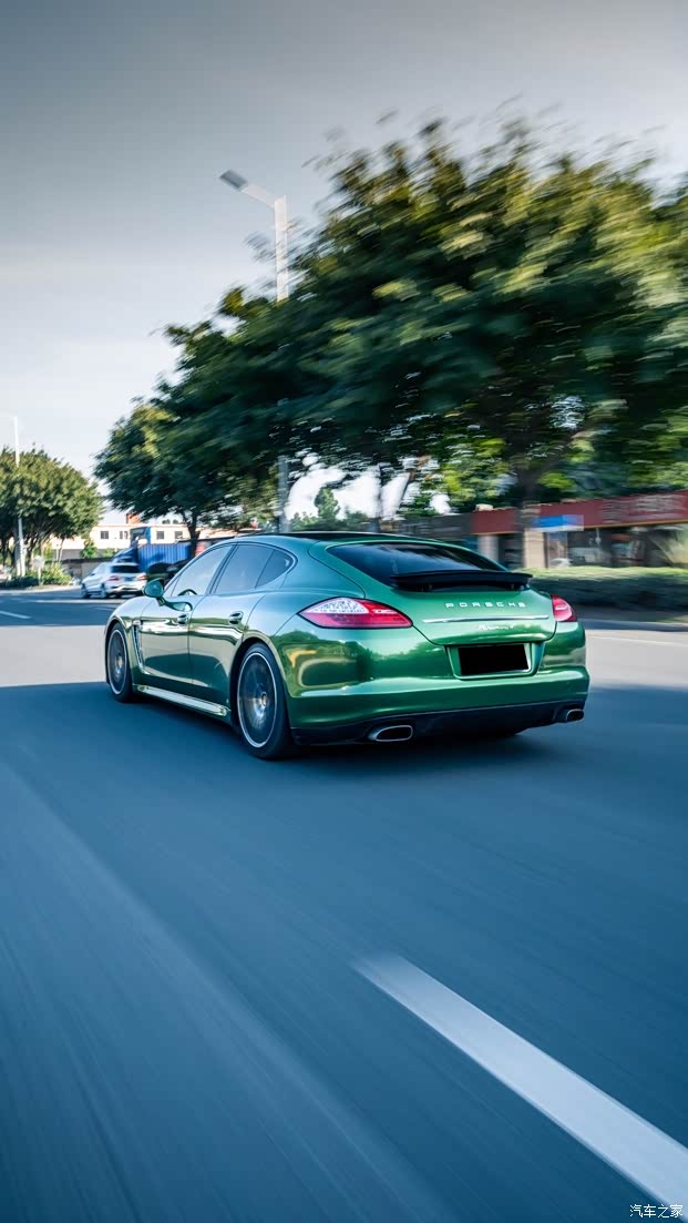 分享帕拉梅拉9701版曼巴绿