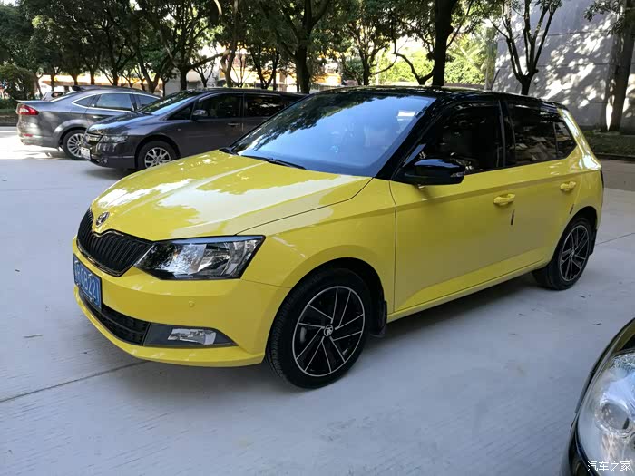 15款运动晶锐中网喷亮黑