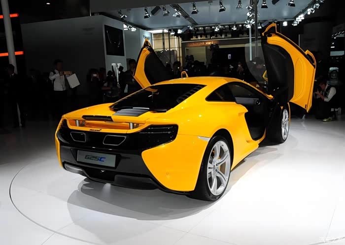 迈凯伦625c霸气十足