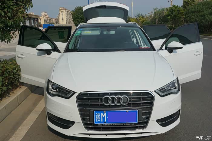 奥迪a3两厢白色特别版作业求认证