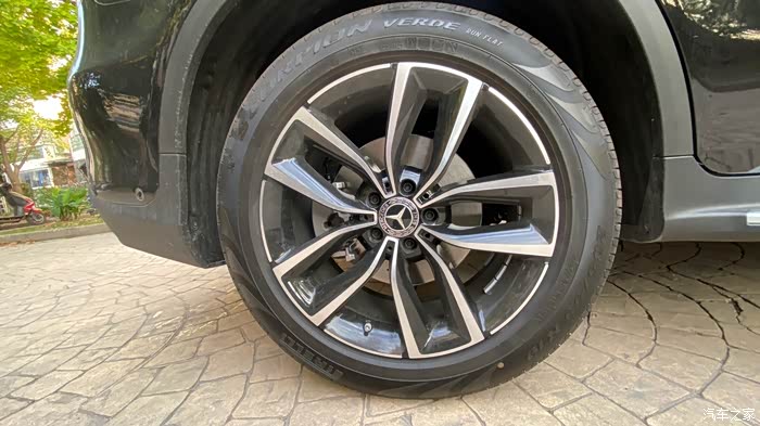 2983 | 回复: 25 奔驰glc论坛 21款动感glc300l的轮胎,是防爆胎,对吗?