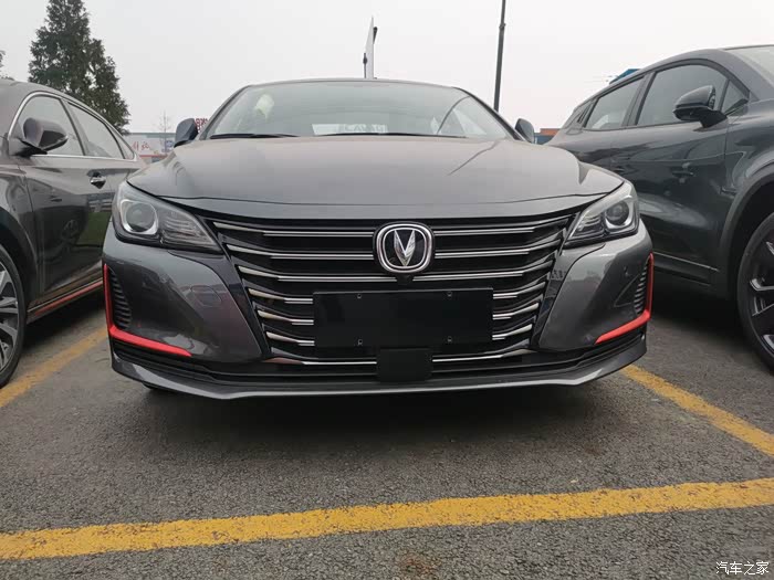 十万级家轿首选车型科技感十足的锐程cc蓝鲸版