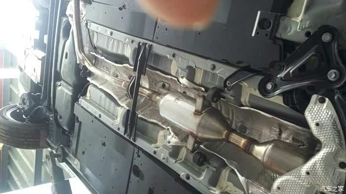 卡罗拉双擎提车底盘装甲作业(内附大量图片版主请设精)