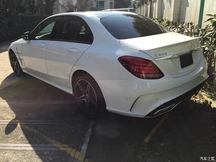【图】白外灰内c300加装carlsson套件,更新4s加外挂_奔驰c级论坛_汽车