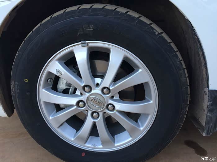 【图】终于换上225/55r16轮胎了!_比亚迪g6论坛_汽车之家论坛