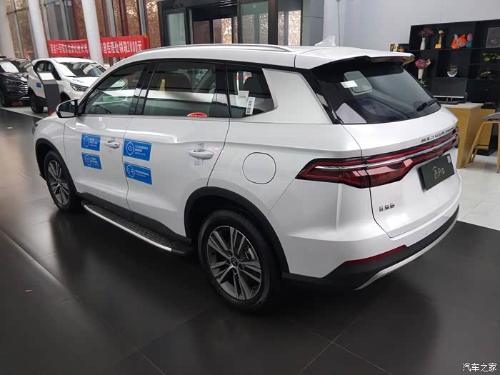 比亚迪宋pro大五座suv