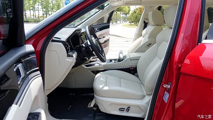 扛鼎之作,原创精神,体验国民豪华suv众泰t700