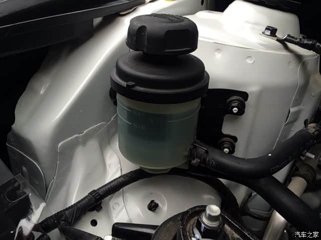 你们的方向机油壶热不热