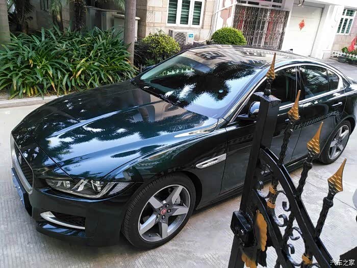 【图】有没有墨绿色的车 给个照片看看呗_捷豹xe/xel论坛_汽车之家
