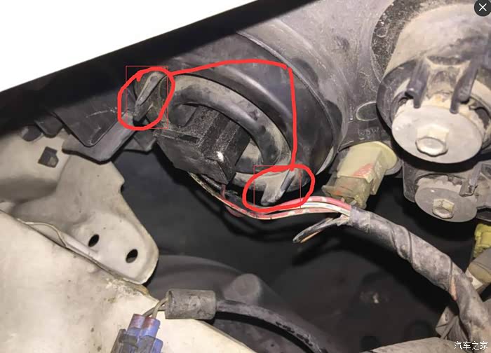 自己动手换大灯灯泡