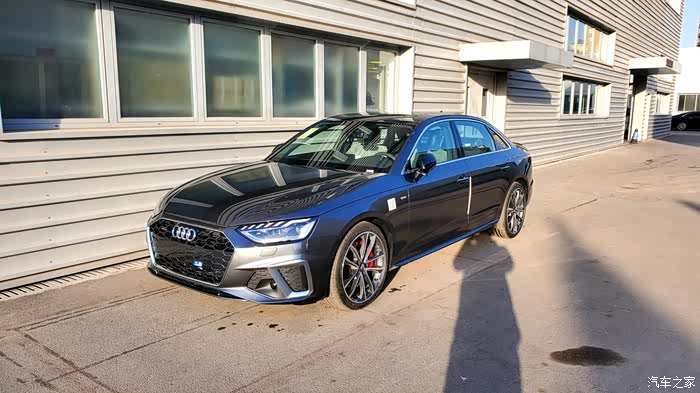 颜值担当的奥迪a4l252匹马力四驱66秒破百