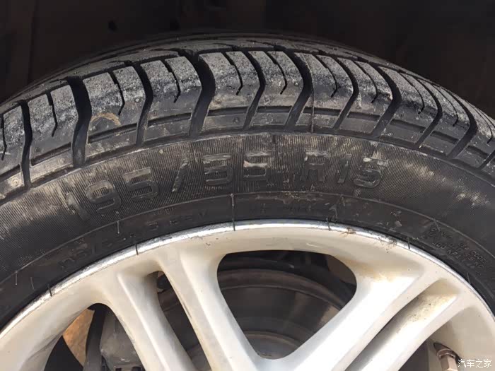 【图】小思更换轮胎作业_思迪论坛_汽车之家论坛