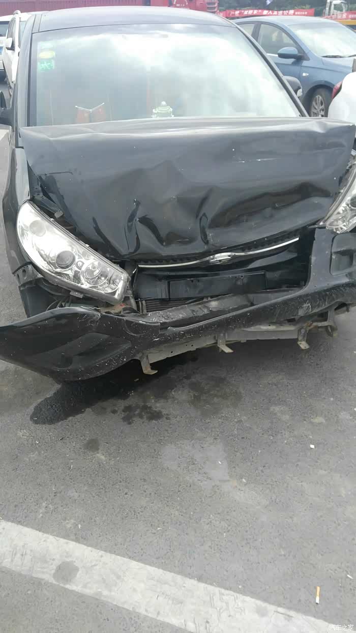 【图】高速被追尾,不想多说,看图_北京现代ix35论坛_汽车之家论坛