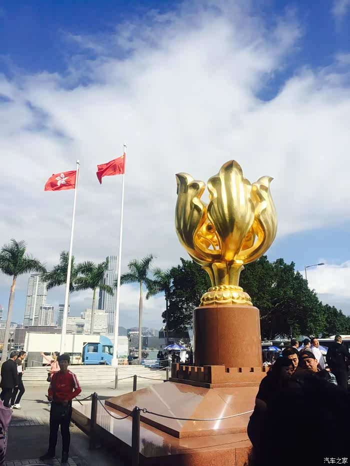 香港的标志性建筑《紫金广场》