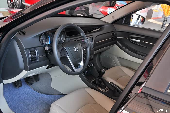 绅宝d50内饰展示