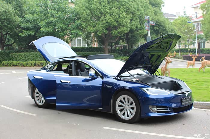 新款特斯拉models深海蓝90d提车1000公里里程焦虑