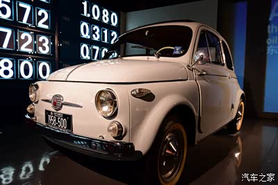 意大利国民之车——1958年菲亚特500,小巧玲珑,但却能坐4个人,意大利