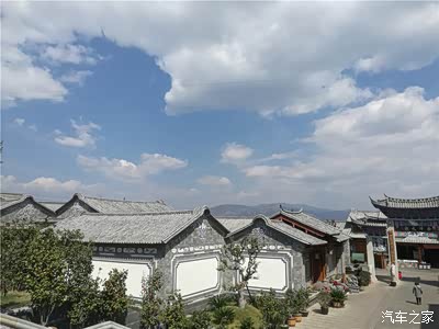 云南好多少数民族,这是白族的房屋,好美.