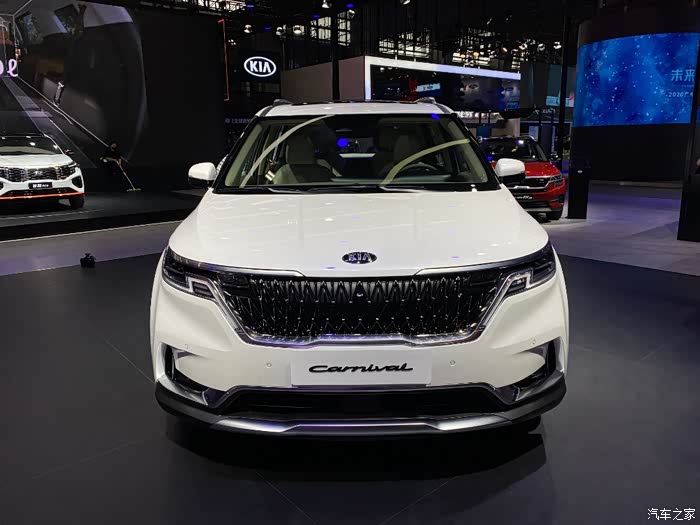 起亚嘉华中大型mpv但看着有点suv的味道