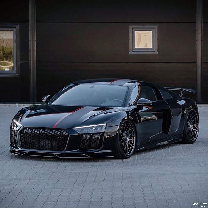 黑武士audir8v10那一抹红真惊艳