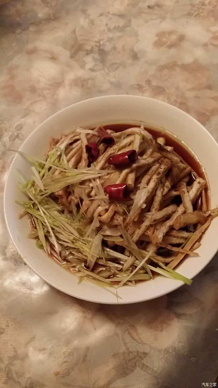 油炸豆腐丝,味美滴很!